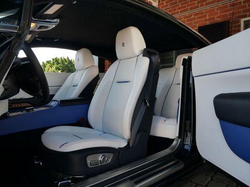 Certified 2019 Rolls-Royce Wraith image 25