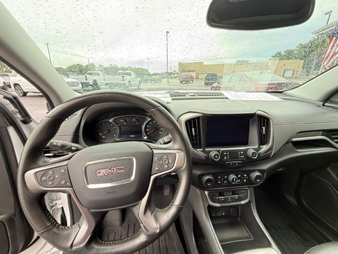 Used 2022 GMC Terrain AT4 AWD/4WD image 8