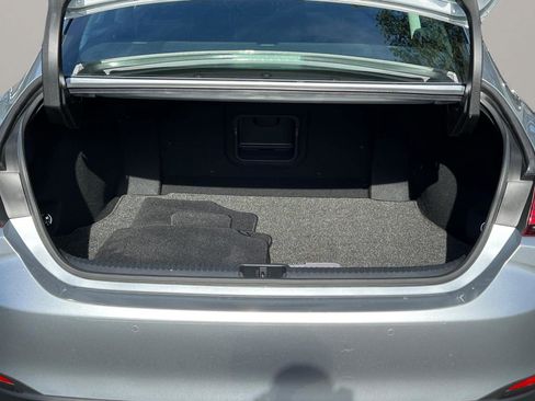 Certified 2022 Lexus ES 300h w/ Premium Package image 19