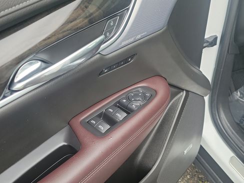 Certified 2024 Cadillac XT6 Premium Luxury AWD/4WD image 21