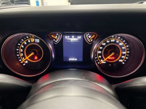 Used 2021 Jeep Gladiator Sport w/ Auxiliary Switch Group AWD/4WD image 12