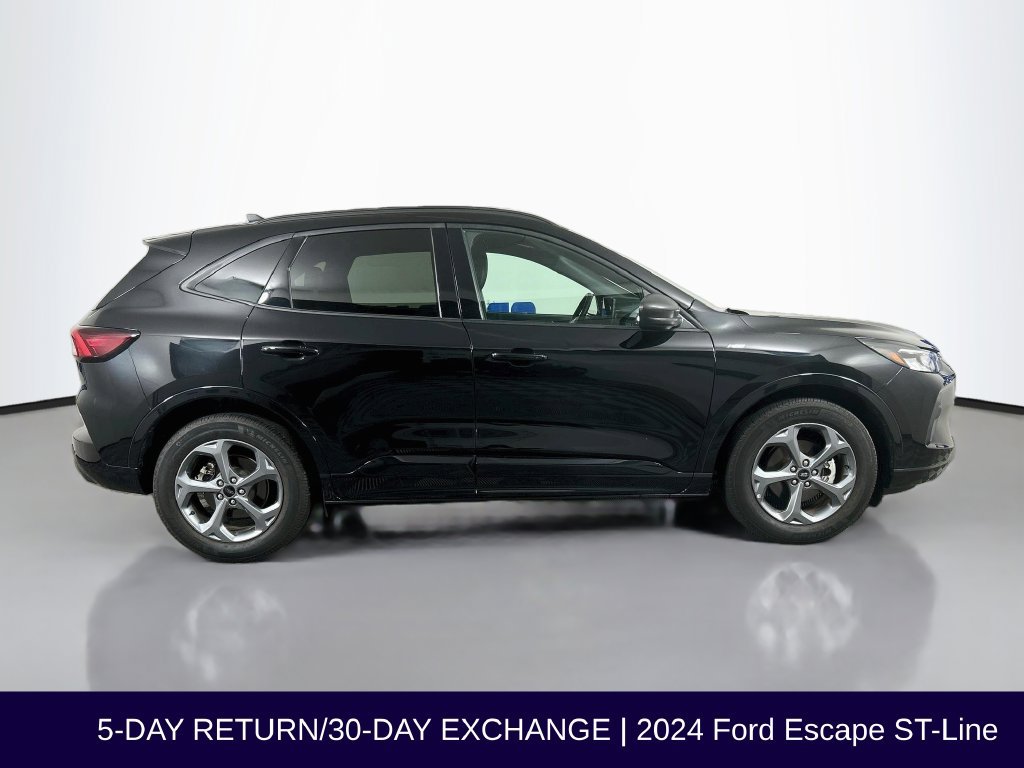 Used 2024 Ford Escape ST-Line w/ Tech Pack #1 FWD image 9