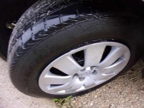Used 2003 Toyota Corolla LE FWD image 5