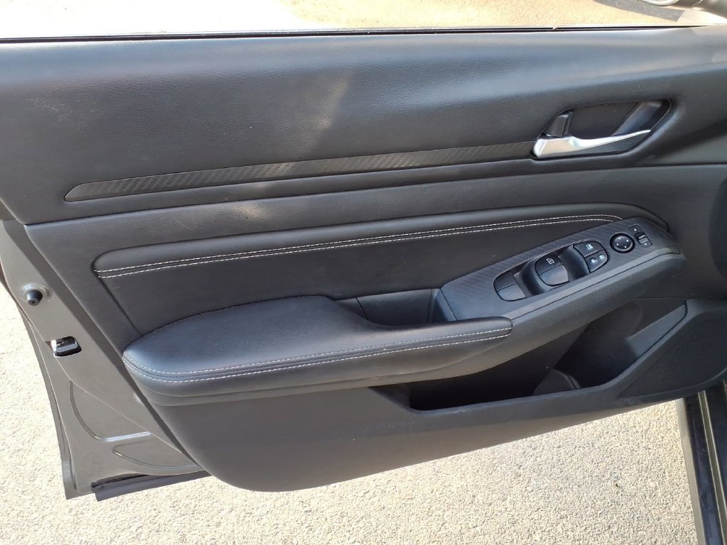Used 2019 Nissan Altima 2.5 S FWD image 15
