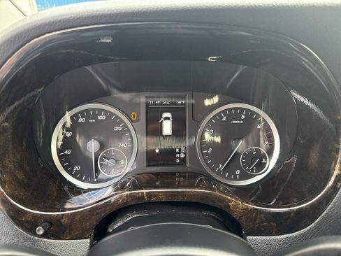Used 2016 Mercedes-Benz Metris Passenger image 17