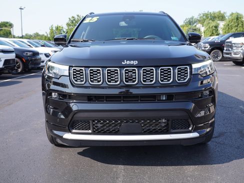 Used 2025 Jeep Compass Limited w/ Elite Group AWD/4WD image 10