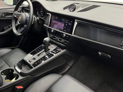 Used 2022 Porsche Macan GTS image 36