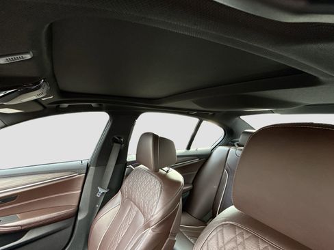 Used 2018 BMW M550i xDrive M550i xDrive image 27