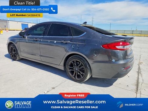 Used 2019 Ford Fusion SE w/ Equipment Group 151A FWD image 3