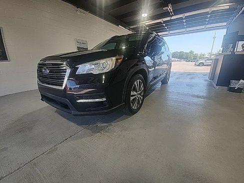 Used 2019 Subaru Ascent Premium AWD/4WD image 1