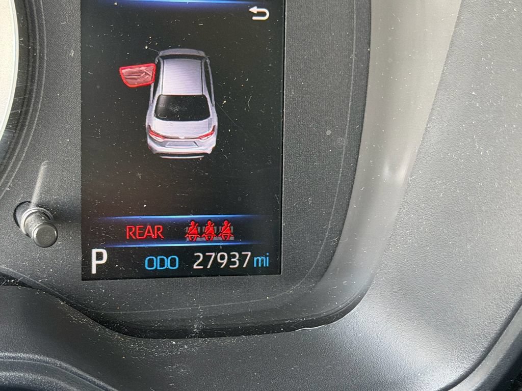 Used 2021 Toyota Corolla LE FWD image 23
