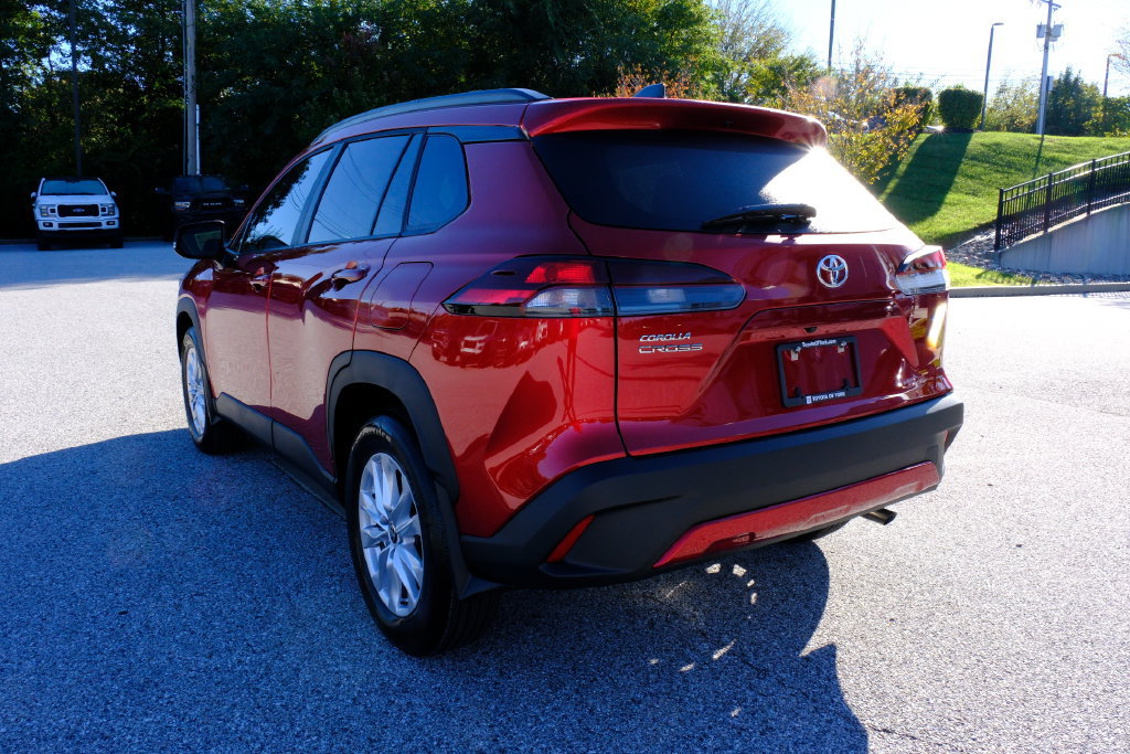 New 2026 Toyota Corolla Cross LE w/ Cold Weather Package AWD/4WD image 5