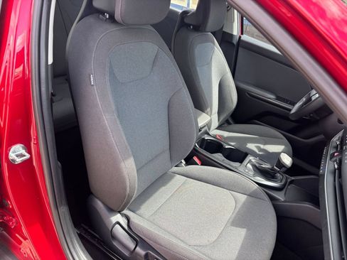 Used 2025 Kia K4 FWD image 35