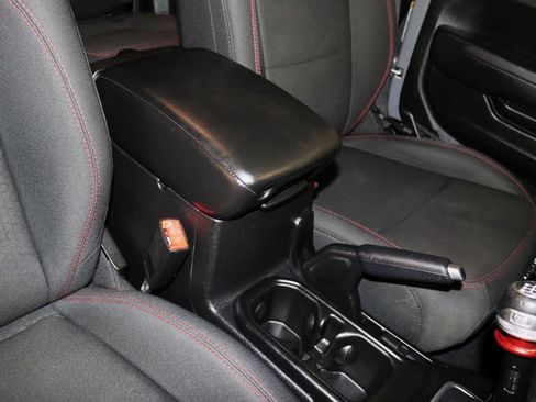 Used 2019 Jeep Wrangler Rubicon image 72