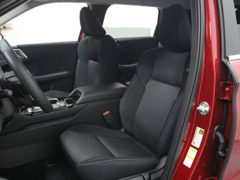 New 2026 Mitsubishi Outlander ES FWD image 7