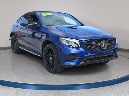 Used 2019 Mercedes-Benz GLC 300 4MATIC Coupe image 4