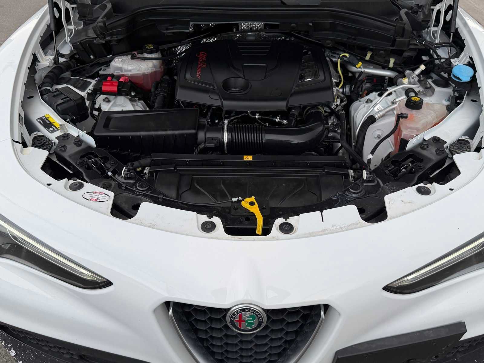Used 2022 Alfa Romeo Stelvio Ti AWD/4WD image 33