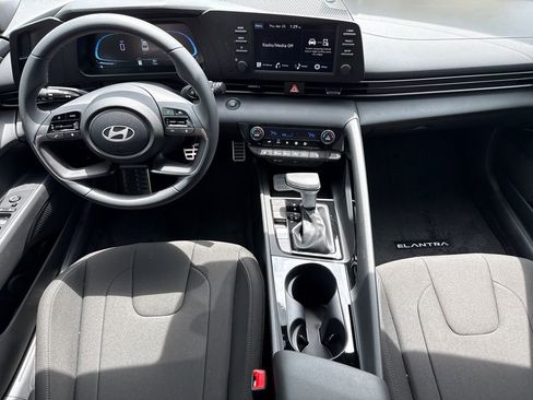 New 2026 Hyundai Elantra SEL Sport Premium FWD image 10