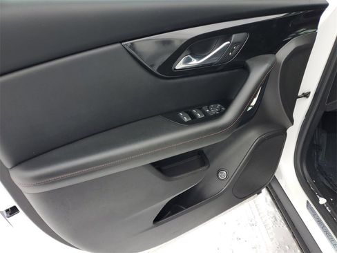 Used 2019 Chevrolet Blazer RS image 18