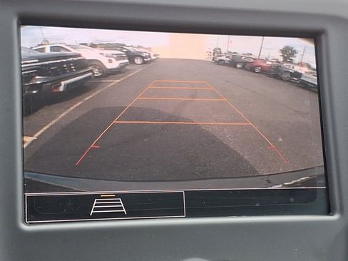 Used 2023 Chevrolet Equinox LS w/ LS Convenience Package image 18