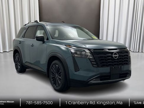 New 2026 Nissan Pathfinder SL w/ SL Premium Package AWD/4WD image 3