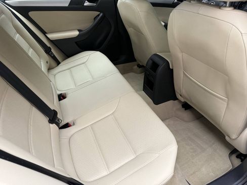 Used 2014 Volkswagen Jetta SE FWD image 20