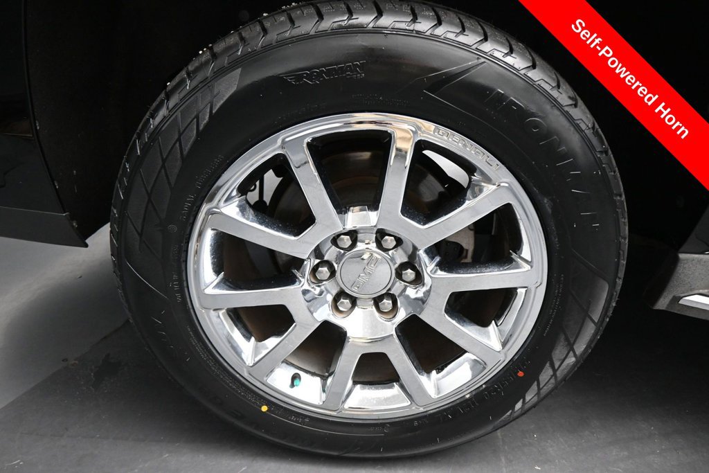 Used 2015 GMC Yukon XL Denali w/ Touring Package RWD image 23