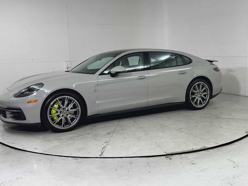 Used 2018 Porsche Panamera 4 Executive image 4