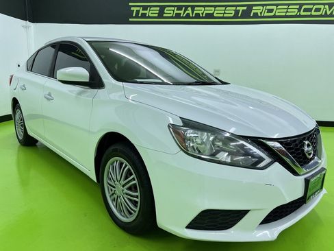 Used 2017 Nissan Sentra S FWD image 2