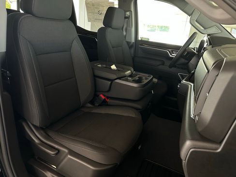 New 2026 GMC Sierra 1500 SLE w/ Preferred Package image 16