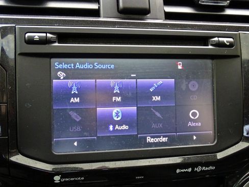 Used 2019 Toyota 4Runner TRD Off-Road Premium AWD/4WD image 28