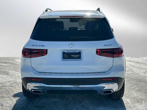 New 2026 Mercedes-Benz GLB 250 4MATIC image 4