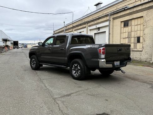 Used 2020 Toyota Tacoma TRD Off-Road w/ Blackout Package image 6