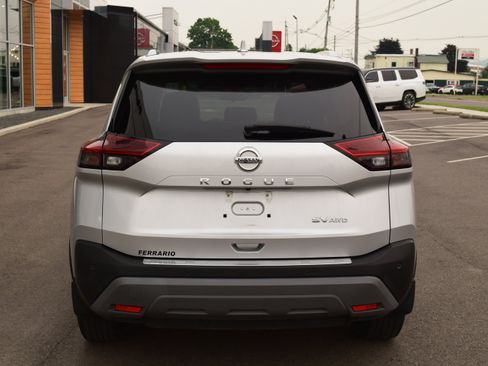 Used 2021 Nissan Rogue SV w/ Premium Package AWD/4WD image 7