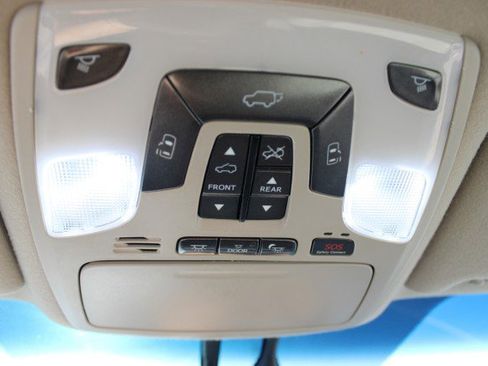 Used 2014 Toyota Sienna Limited w/ Limited Premium Package image 31