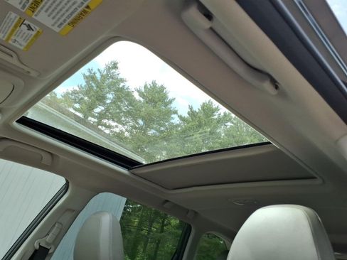 Certified 2023 Subaru Forester Limited AWD/4WD image 8