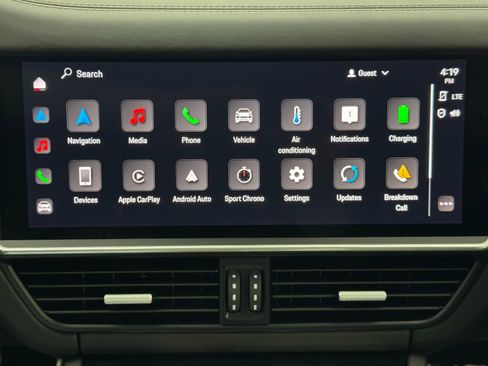 Used 2022 Porsche Cayenne Turbo S image 26