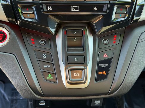 Used 2024 Honda Odyssey Sport image 25