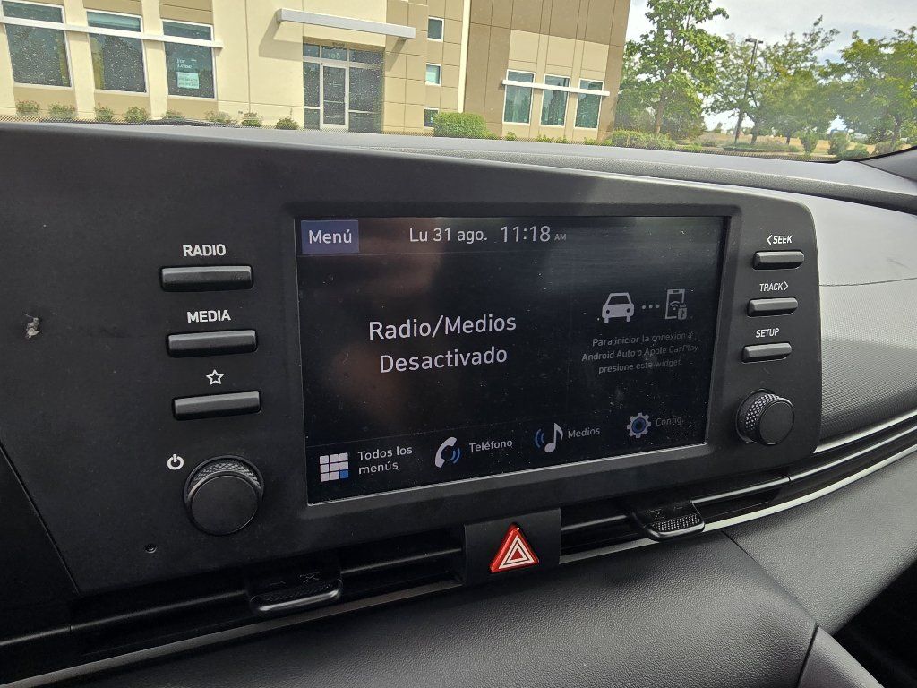 Used 2025 Hyundai Elantra Sport FWD image 23