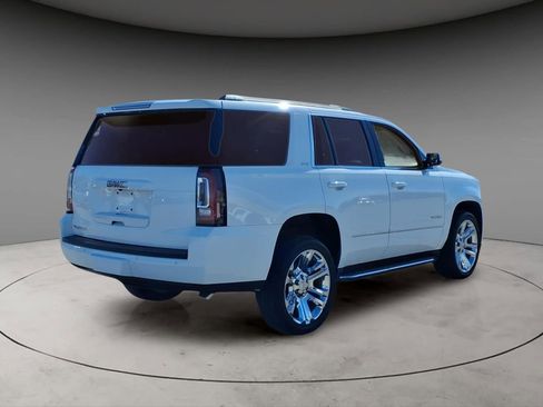 Used 2018 GMC Yukon SLT w/ Premium Edition image 9