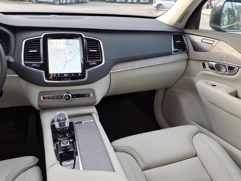 Used 2025 Volvo XC90 B6 Ultra w/ Protection Package Premier image 14