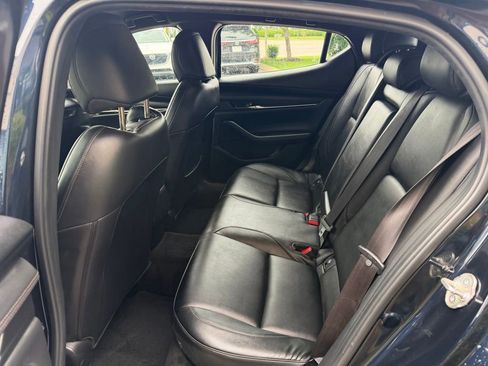 Used 2020 MAZDA MAZDA3 Hatchback w/ Preferred Package FWD image 21