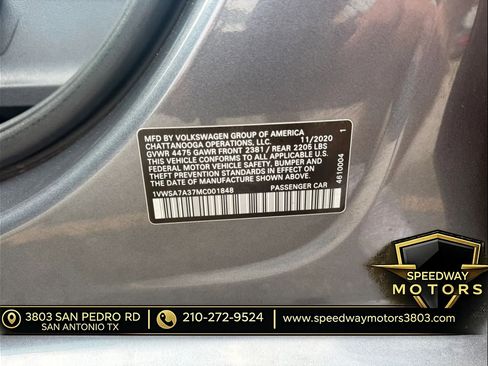 Used 2021 Volkswagen Passat 2.0T SE FWD image 17