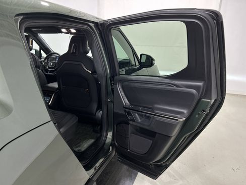 Used 2022 Rivian R1T Adventure AWD/4WD image 19