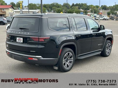 Used 2022 Jeep Wagoneer Series III w/ Convenience Group I AWD/4WD image 7