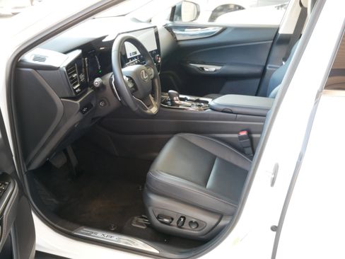 Certified 2025 Lexus NX 350h AWD w/ Accessory Package (2T) image 4