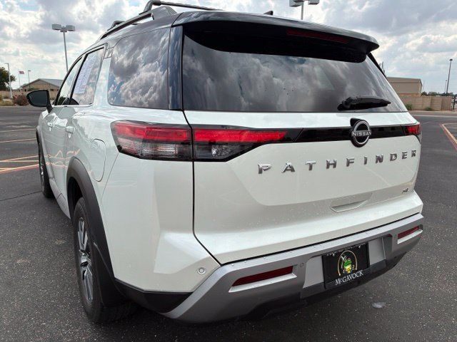 Certified 2024 Nissan Pathfinder SL FWD image 4