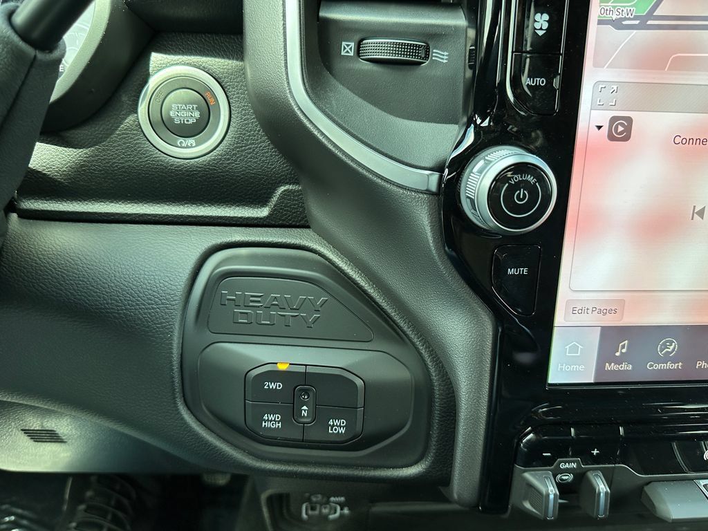 New 2026 RAM 2500 Big Horn AWD/4WD image 26