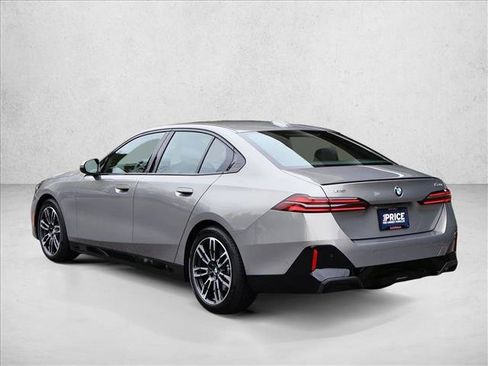 Used 2026 BMW 530i xDrive AWD/4WD image 10
