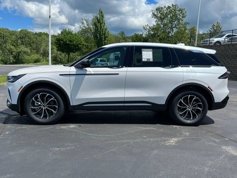 Used 2026 Lincoln Nautilus Premier w/ Equipment Group 102A AWD/4WD image 38